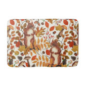 Herbst-Eichhörnchen und Herbstflora auf Weiß Badematte (Vorderseite)