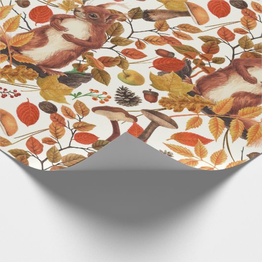 Herbst-Eichhörnchen und Herbstflora auf Weiß Geschenkpapier (Ecke)