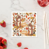 Herbst-Eichhörnchen und Herbstflora auf Weiß Serviette (Beispiel)