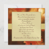 Herbst Fall Leaf Monogram Gold Ribbon Einladung (Rückseite)