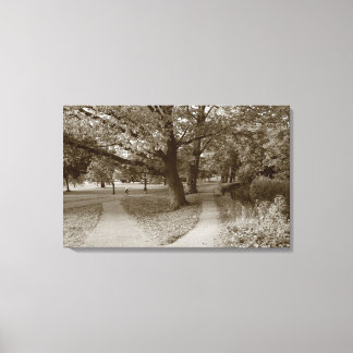 Herbst im Park - Sepia Toned BW Leinwanddruck