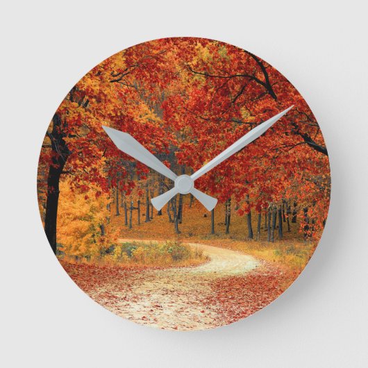 Herbst im Wald Runde Wanduhr (Vorderseite)