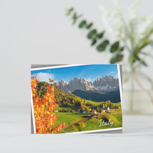 Herbst in der Dolomiten-Landschaft mit Kirche Postkarte (Stehend Vorderseite)