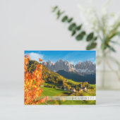 Herbst in der Dolomiten-Landschaft mit Kirche Postkarte (Stehend Vorderseite)