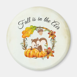 Herbst ist in der Luft Typografie mit Eichhörnchen Magnet