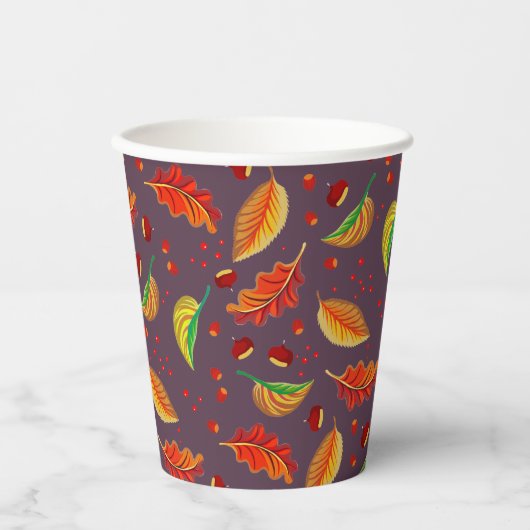 Herbst lässt Nüsse Kastanien Muster Eleganter Fall Pappbecher (Vorderseite)