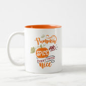 Herbst - Pumpkin Gewürz & Alles Nizza Zweifarbige Tasse (Links)