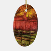 Herbst - Stall - Eine alte rote Scheune Keramikornament (Rechts)