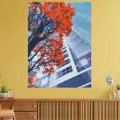 Herbstbaum und modernes Gebäude Leinwanddruck (Insitu (Wohnzimmer))