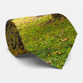 Herbstbaum und Stall Painterly Neck Tie Krawatte (Gerollt)