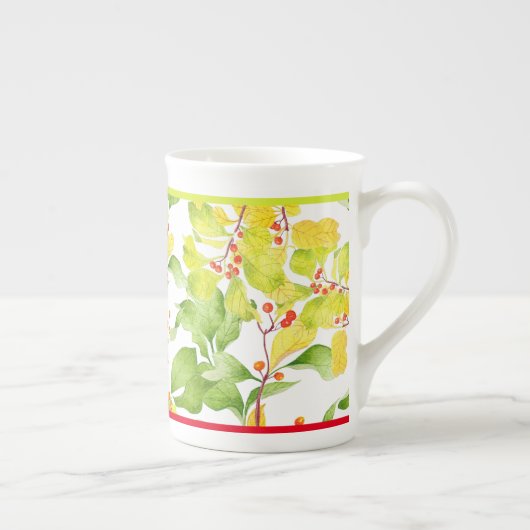 Herbstbeeren auf einer Knochen-China-Tasse Porzellantasse (Rechts)