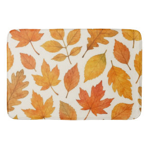 Herbstblätter auf Weiß in der Herbstsaison Badematte