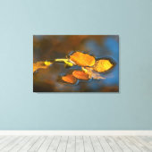 Herbstblätter im See Leinwanddruck (Insitu (Holzboden))