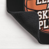 Herbstblätter und Basketball fallen bitte über Pla Mousepad (Ecke)