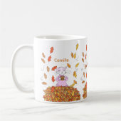 Herbstblätter und elegante Katze Personalisierter  Kaffeetasse (Links)