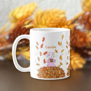 Herbstblätter und elegante Katze Personalisierter Kaffeetasse