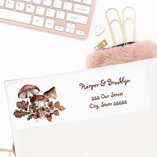 Herbstblätter und Pilze Rustikales Wald