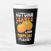 Herbstblätter und Pumpkins Bitte Geburtstag Milchtasse (Vorderseite)