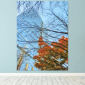 Herbstblätter und Skyline Leinwanddruck (Insitu (Holzboden))