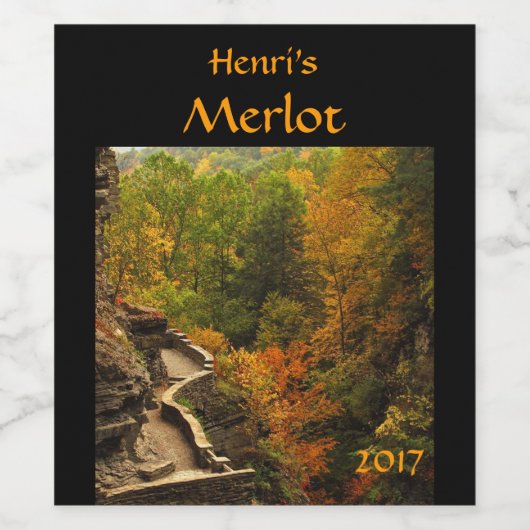 Herbstblättern im Treman Staat Park Rote Weinkarte Weinetikett (Einzelnes Label)