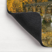 Herbstbrücke, Herbst, Fluss, Blätter Mousepad (Ecke)
