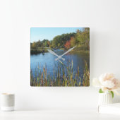 Herbstbrücke Quadratische Wanduhr (Zuhause)