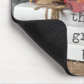 Herbstbücher im Fenster "Rainy" Mousepad (Ecke)