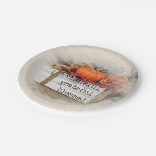 Herbstbuchstapel Pappteller (Schrägansicht)