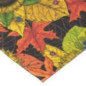 Herbstbukett auf schwarz tischdecke (Schrägansicht)