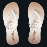 Herbsternte Hochzeit Mutter des Grooms Badesandalen<br><div class="desc">Die Herbsternte ist das Thema dieser eleganten Mother of the Groom Flip Flops,  die Korn auf einem bronzenen Hintergrund. Alle Texte können für Ihren besondere Anlass angepasst werden.</div>