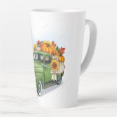 Herbsternte in einem grünen LKW Milchtasse (Rechte Ecke)