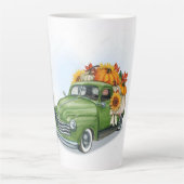 Herbsternte in einem grünen LKW Milchtasse (Vorderseite)