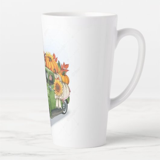 Herbsternte in einem grünen LKW Milchtasse (Rechts)
