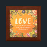 Herbstfall Ahorn Blätter Pumpkin Polterabend Gi Erinnerungskiste<br><div class="desc">Moderne Vorlagen der Hochzeit - Elegantes Drehbuch und Ahorn-Herbstlaub im Herbst Pumpkin Sonnenblumen Wasserfarbenflora auf orange glänzenden Hintergrund. Ein perfektes Design für Ihren großen Tag. Alle Textstile,  Farben,  Größen können an Ihre Bedürfnisse angepasst werden!</div>