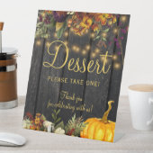 Herbstfall rustikales Holz Hochzeitsdessert Zeiche Sockelschild (In Situ)