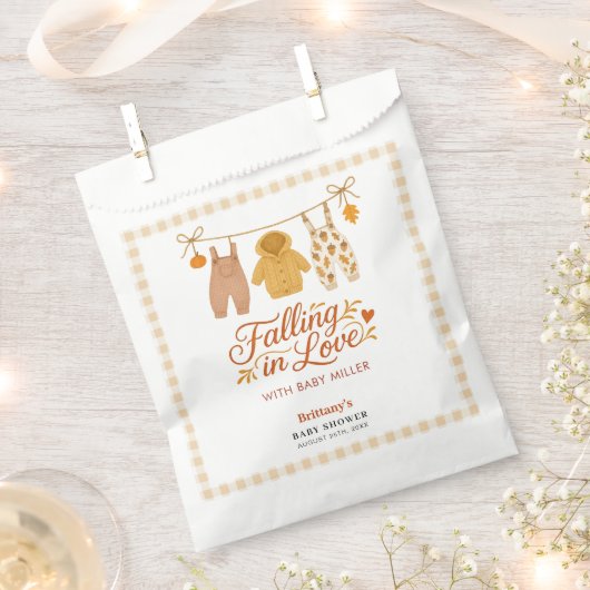 Herbstfallen in der Liebe Kinderkleidung Babydusch Geschenktütchen (Ausgeschnitten)