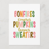 Herbstfalltypografie Bonfire Pumpkins Sweaters Postkarte (Vorderseite)