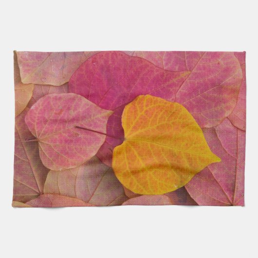 Herbstfarbe des Waldes Pansy Redbud gefallen Handtuch (Horizontal)