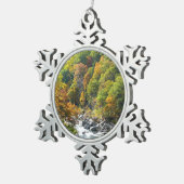 Herbstfarbe im Ohiopyle Staat Park Schneeflocken Zinn-Ornament (Rechts)