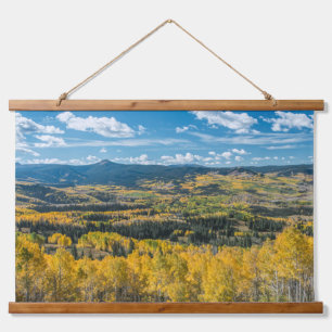 Herbstfarbe in Flat Tops Routt National Forest Wandteppich Mit Holzrahmen
