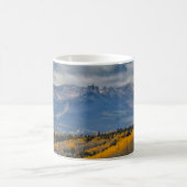 Herbstfarben auf Aspen Groves Kaffeetasse (Mittel)