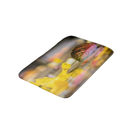 Herbstfarben Badematte (Schrägansicht)