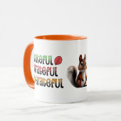 Herbstfarben | Dankbares Eichhörnchen Tasse (Vorderseite Links)