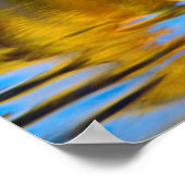 Herbstfarben, die sich in der Rush Creek widerspie Poster (Ecke)