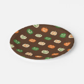 Herbstfarben Halloween Kürkin Pattern Pappteller (Schrägansicht)