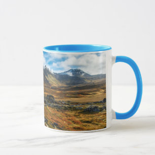 Herbstfarben in der Landschaft Tasse