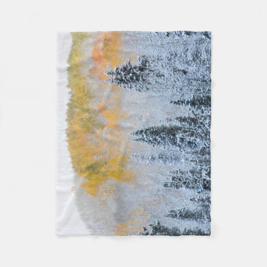 Herbstfarben von Aspens & Fresh Snow Keebler Pass Fleecedecke (Vorderseite)