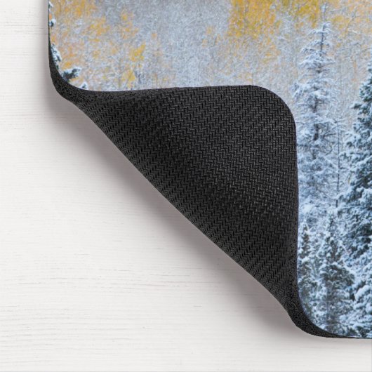 Herbstfarben von Aspens & Fresh Snow Keebler Pass Mousepad (Ecke)