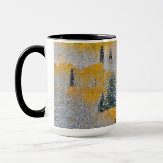 Herbstfarben von Aspens & Fresh Snow Keebler Pass Tasse (Links)