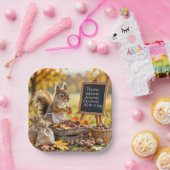 Herbstfarm mit Eichhörnchen Pappteller (Party)